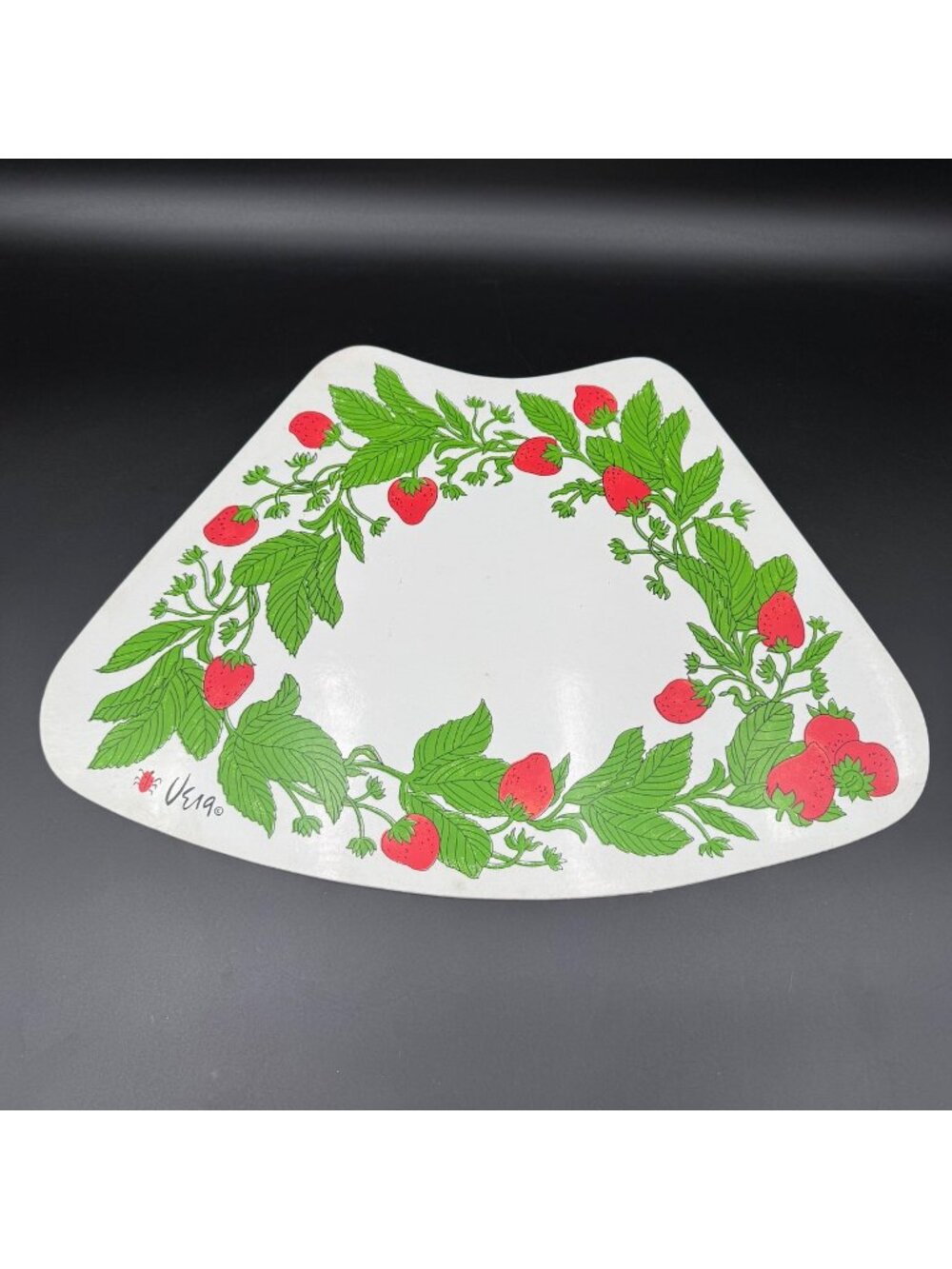 Vintage Vinyl Strawberry Fruit Motif Placemats Set Of 4